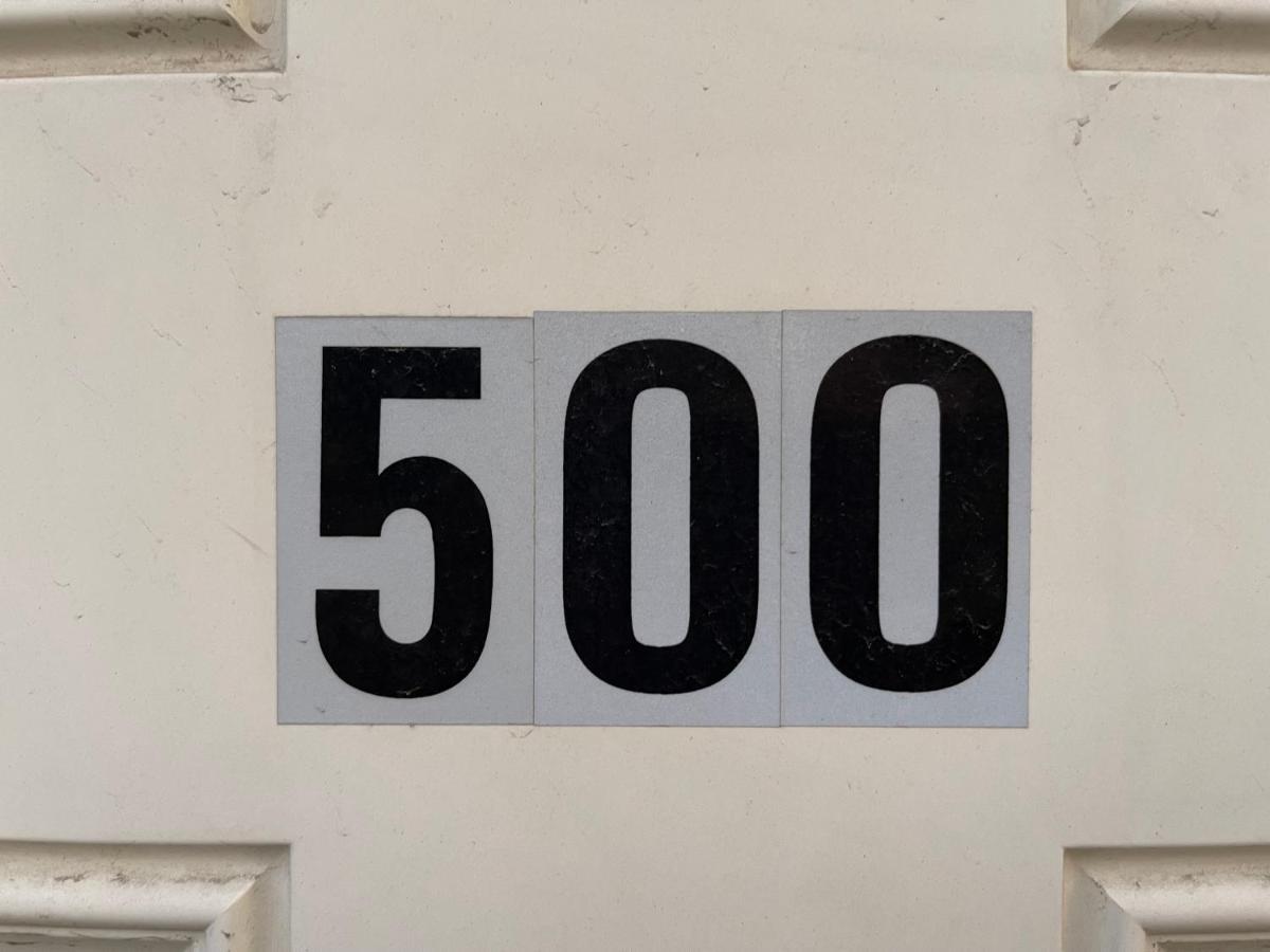 Mt Pleasant Nw 2 Bedrooms 500 YYC Eksteriør billede