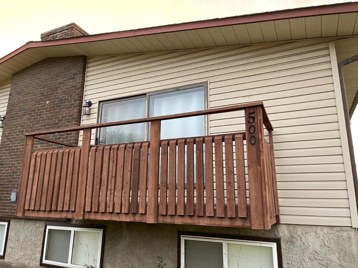 Mt Pleasant Nw 2 Bedrooms 500 YYC Eksteriør billede
