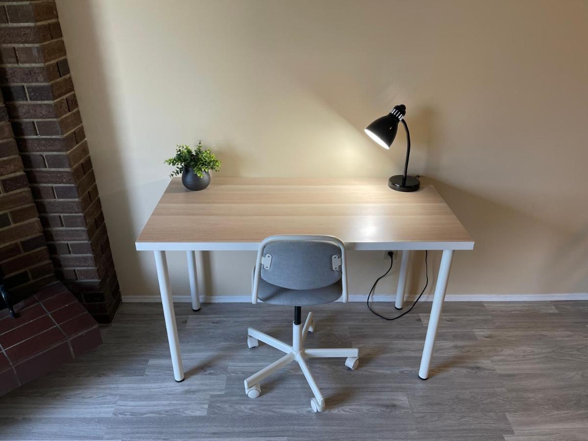 Mt Pleasant Nw 2 Bedrooms 500 YYC Eksteriør billede
