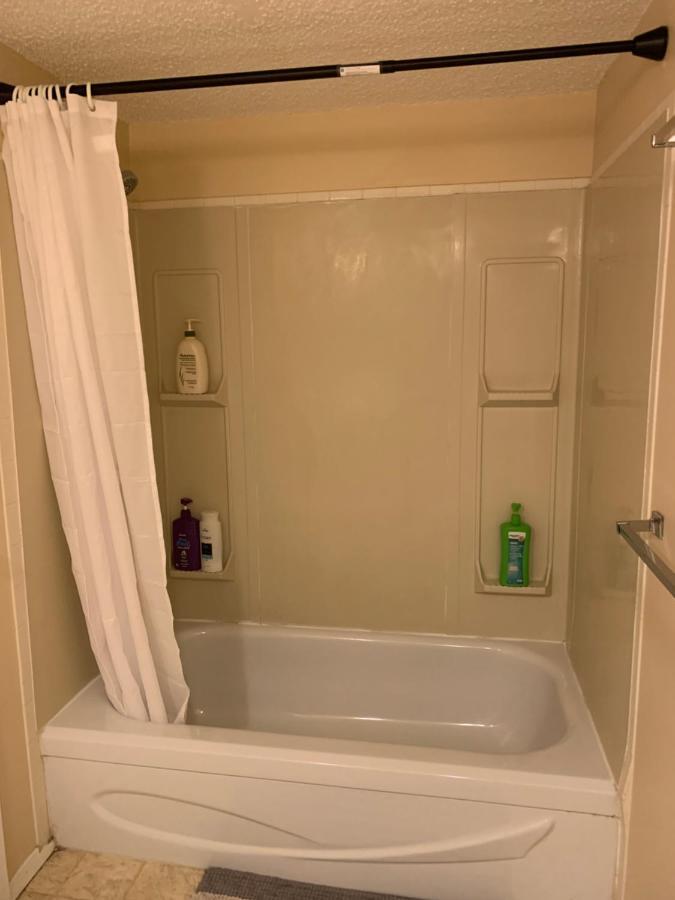 Mt Pleasant Nw 2 Bedrooms 500 YYC Eksteriør billede