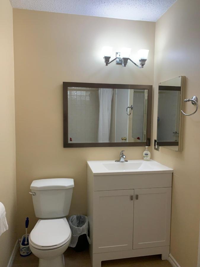 Mt Pleasant Nw 2 Bedrooms 500 YYC Eksteriør billede